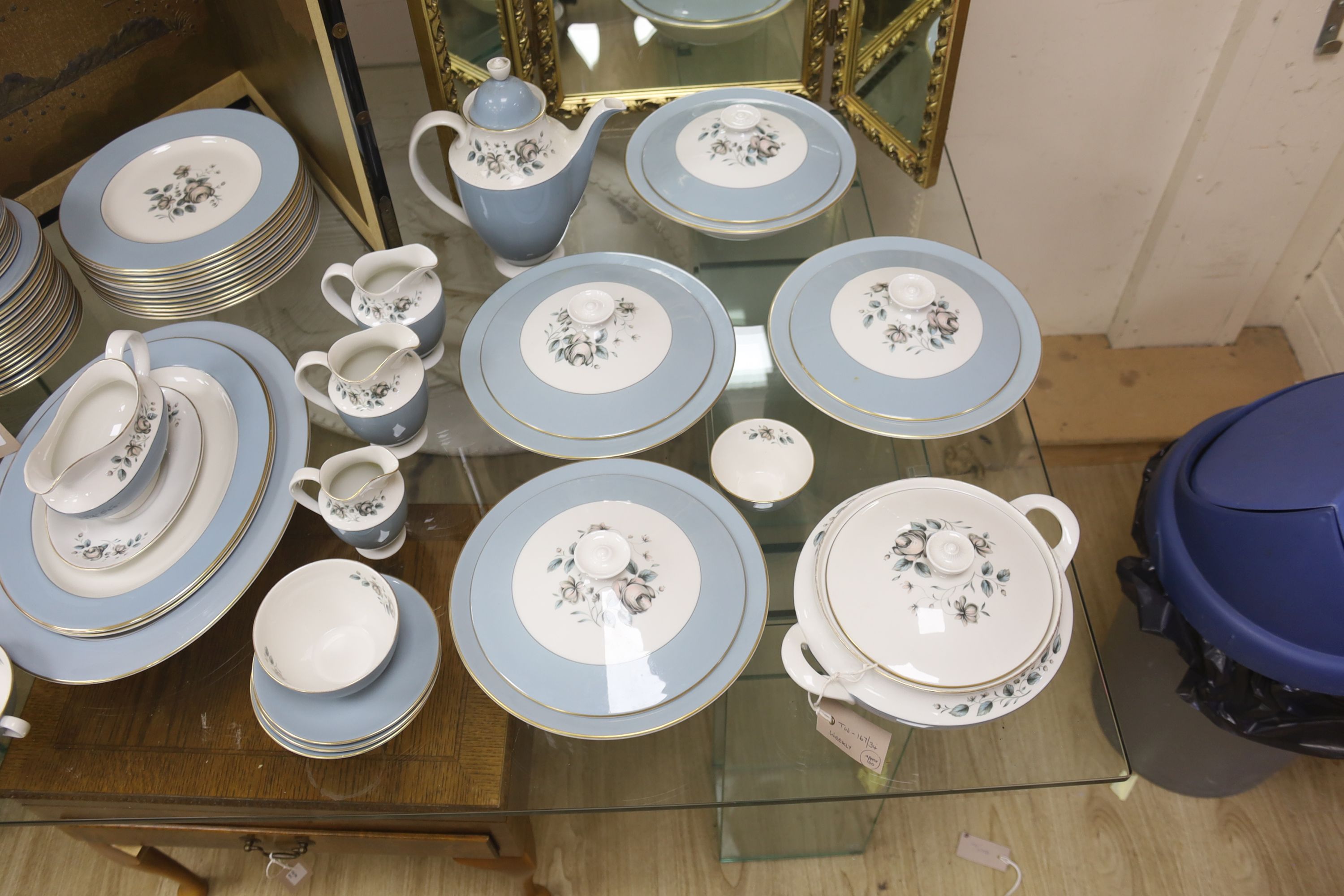 A Royal Doulton 'Rose Elegans' pattern part dinner service, (approximately 100 pieces)